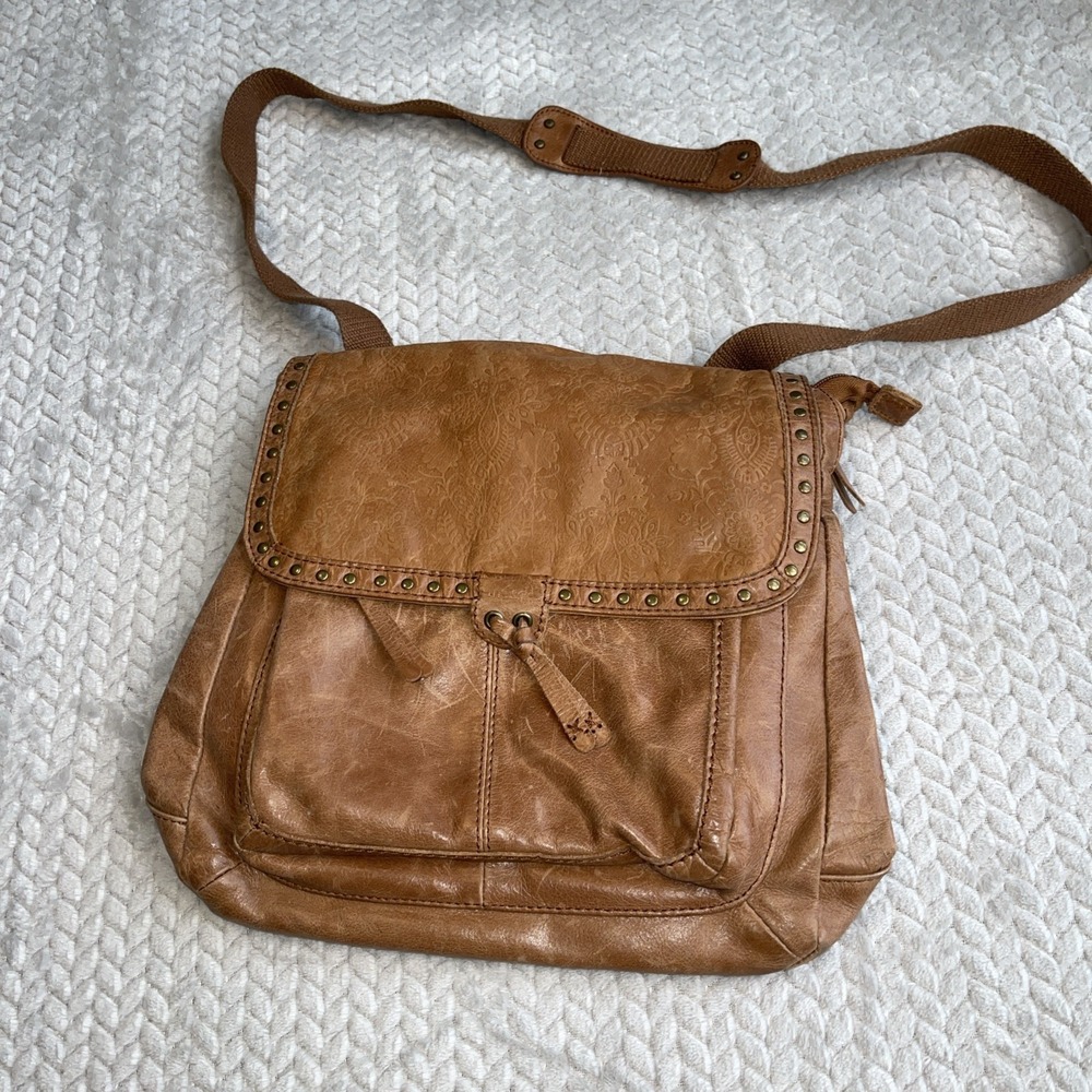The Sak Genuine Leather Crossbody Bag Tan Embossed Front Panel Backpack‎
